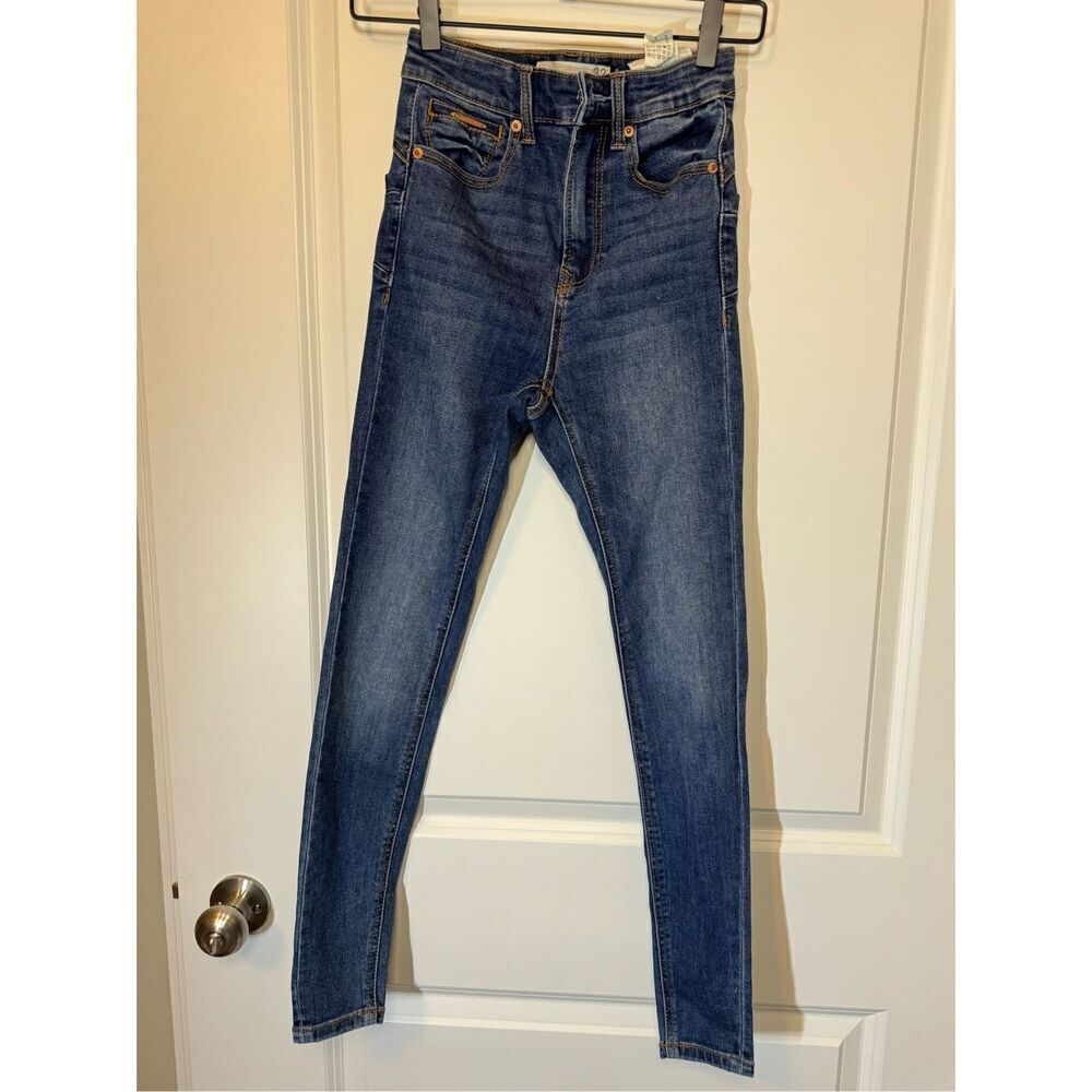 Jeans‎ - Picture 12 of 15